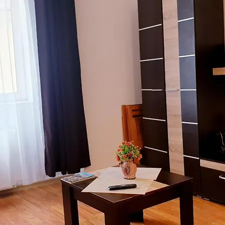 Holiday Cazare Brasov Апартаменты Брашов