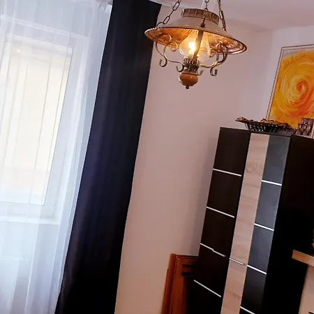 Holiday Cazare Brasov Брашов
