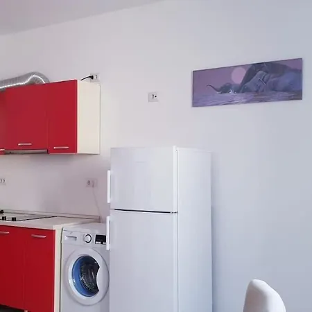 Holiday Cazare Brasov Апартаменты *