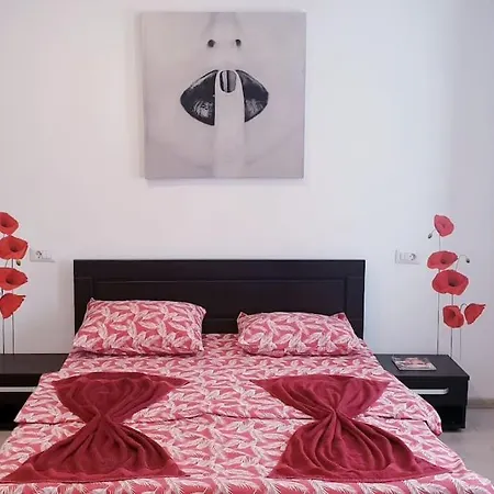 Апартаменти Holiday Cazare Brasov Брашов
